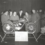 1949 Το μοντέλο Lambretta 125 για το διαγωνιστικό τμήμα της έκθεσης Μιλάνου