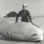 1951 Ο Poggi με το Sirulo κατά τη διάρκεια μιας δοκιμής επιδόσεων ταχύτητας στο Monthléry