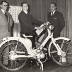 1958 Η Lambretta 48 δίνεται ως βραβείο σε λοταρία
