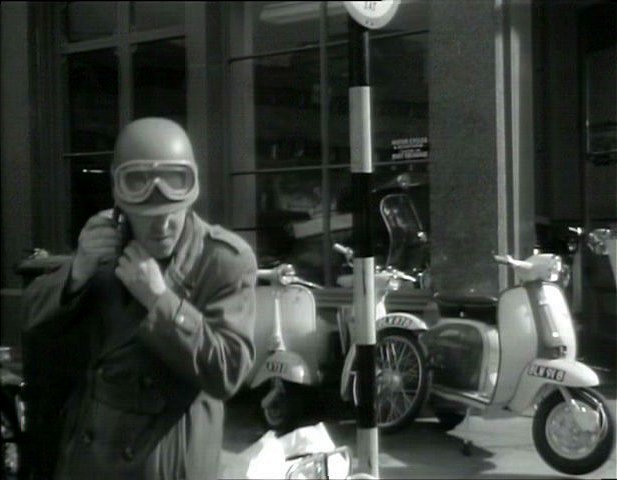 Lambretta LI Series 3 in Gideon's Way, TV Series, 1965-1967 Ep. 1.03