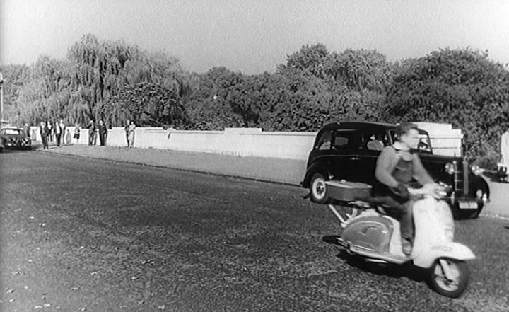 Lambretta Li 125 in Le voyage à Biarritz, Movie, 1963