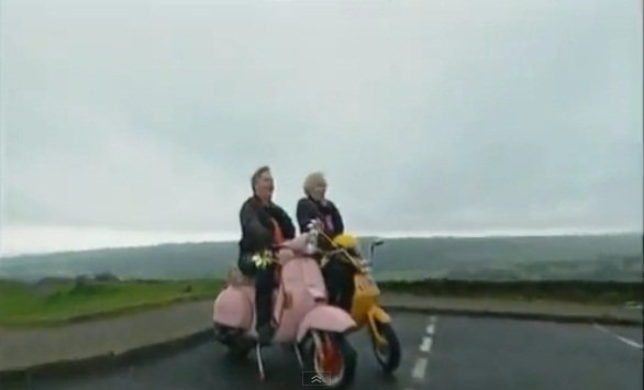 Lambretta Luna in Chewin the Fat, TV Series, 1999-2002 Ep. 4.03