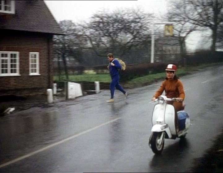 Lambretta SX 200 in The Saint, TV Series, 1962-1969 Ep. 6.05