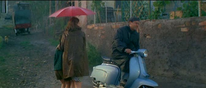 Lambretta TV 175 in Il medico della mutua, Movie, 1968