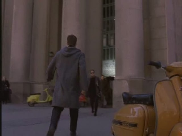 Lambretta 200 GP in La Femme Nikita, TV Series, 1997-2001 Ep. 3.18