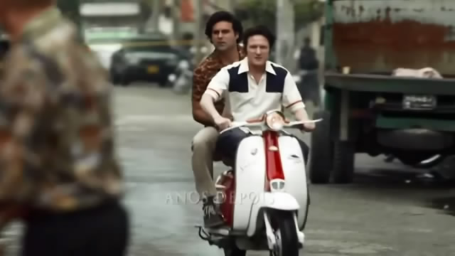 Lambretta 125 C in Escobar, El patrón del mal, TV Series, 2012 Ep. 1.01