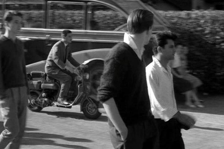 1950 Lambretta 125 C in Certains l'aiment froide, Movie, 1960